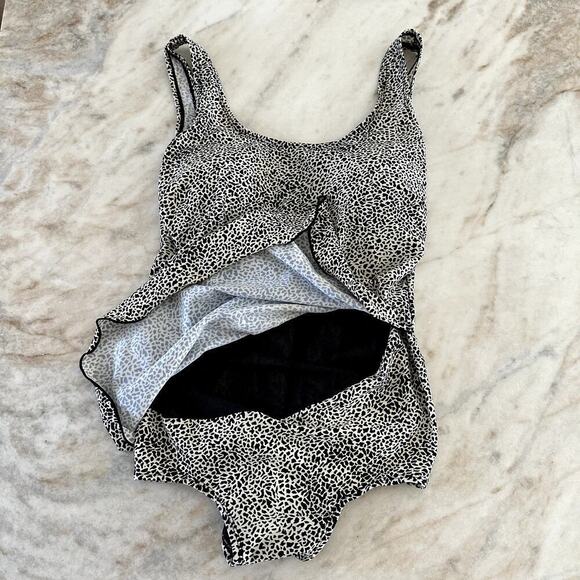 Shore Shapes 12 Tankini One Piece Swimsuit Black White Tummy Control - Picture 2 of 7